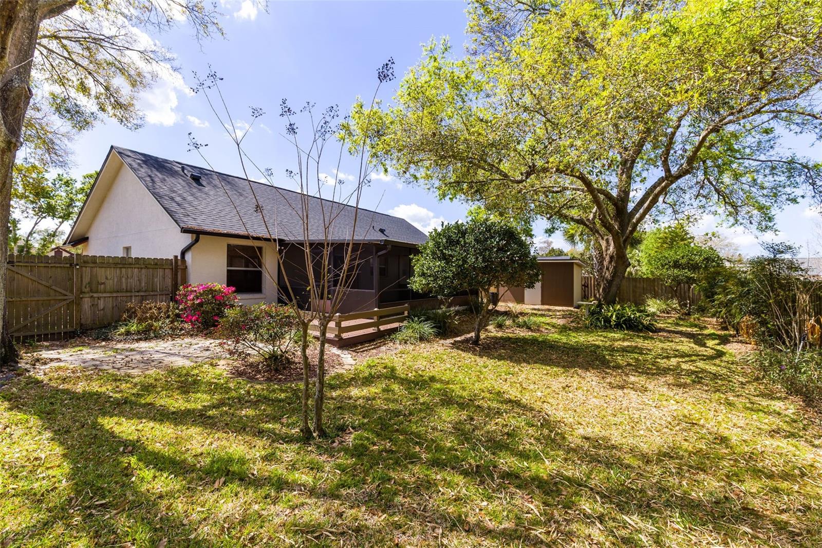 Image 18 of 31 For 7213 Silver Place