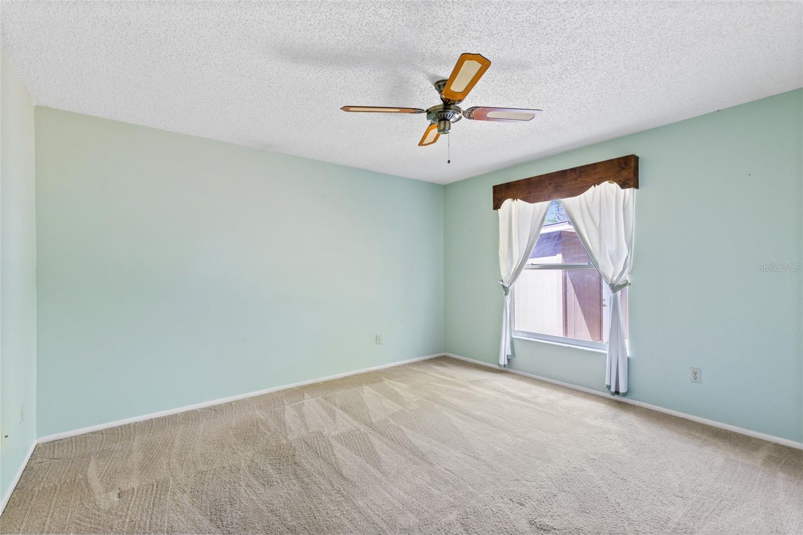 Image 21 of 31 For 7213 Silver Place