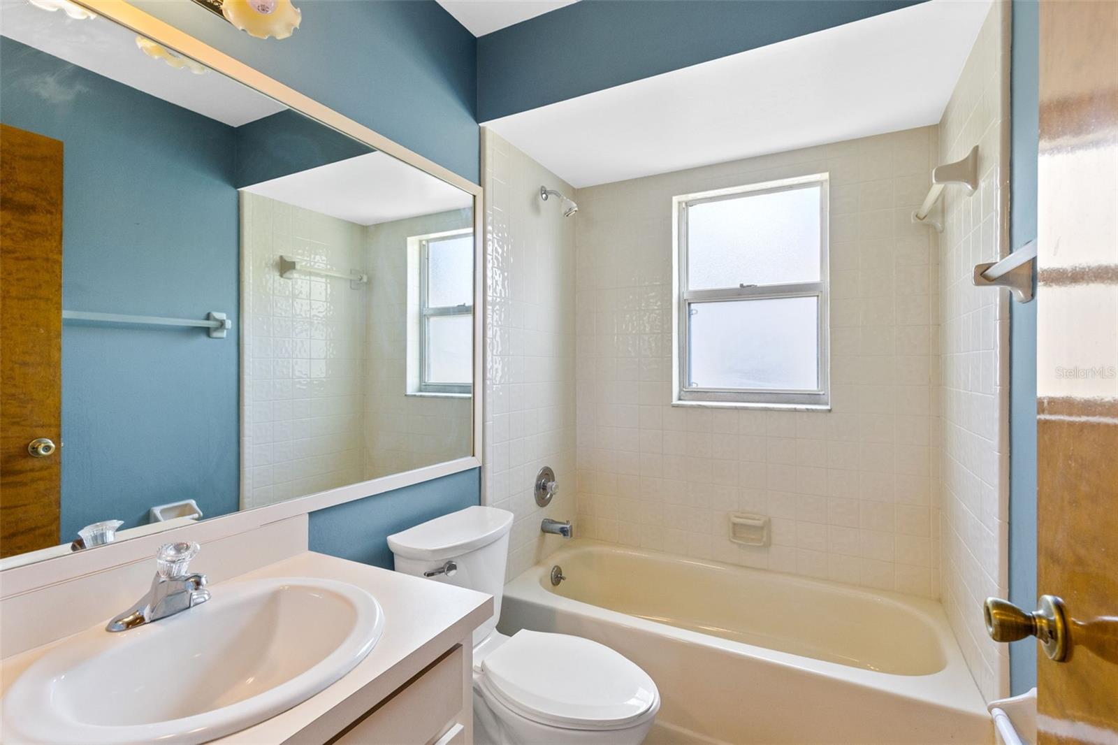 Image 23 of 31 For 7213 Silver Place