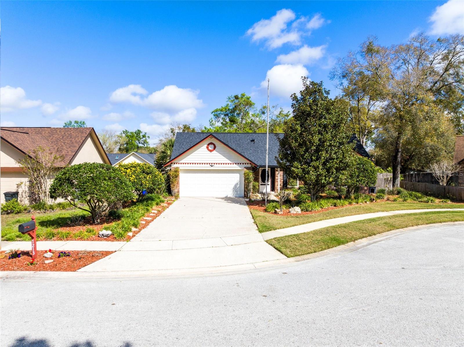 Image 3 of 31 For 7213 Silver Place