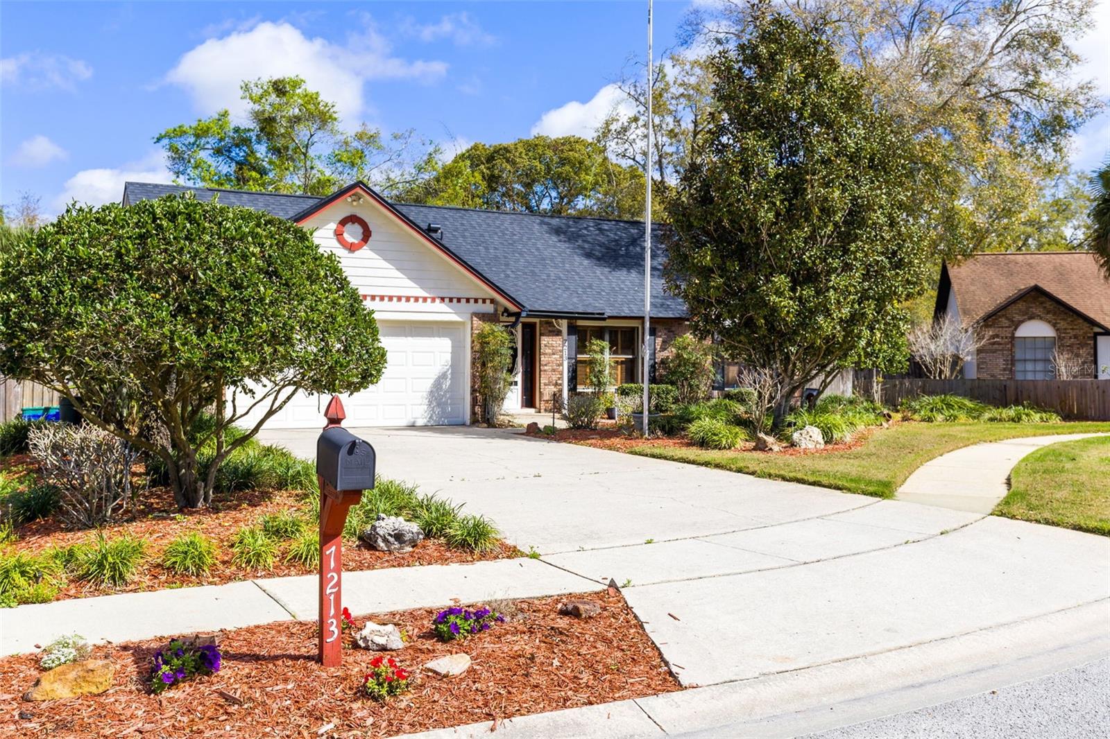 Image 5 of 31 For 7213 Silver Place