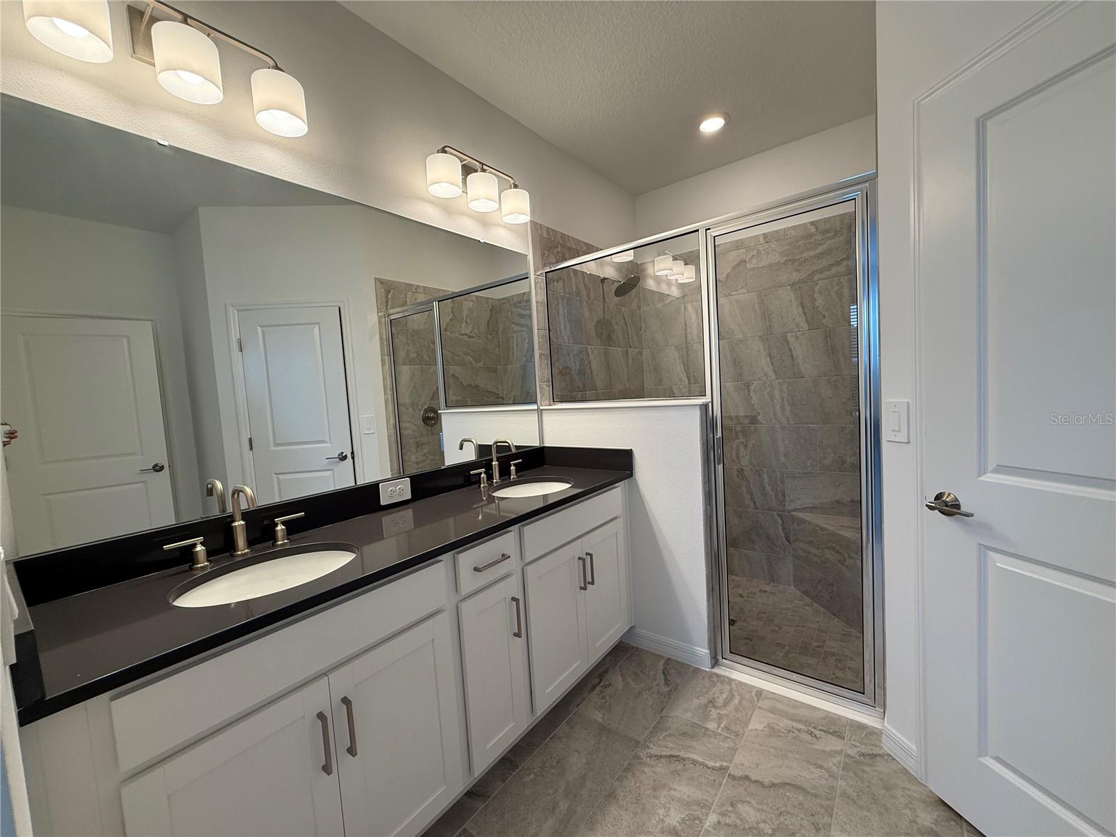 Image 10 of 19 For 5262 Kildare Place