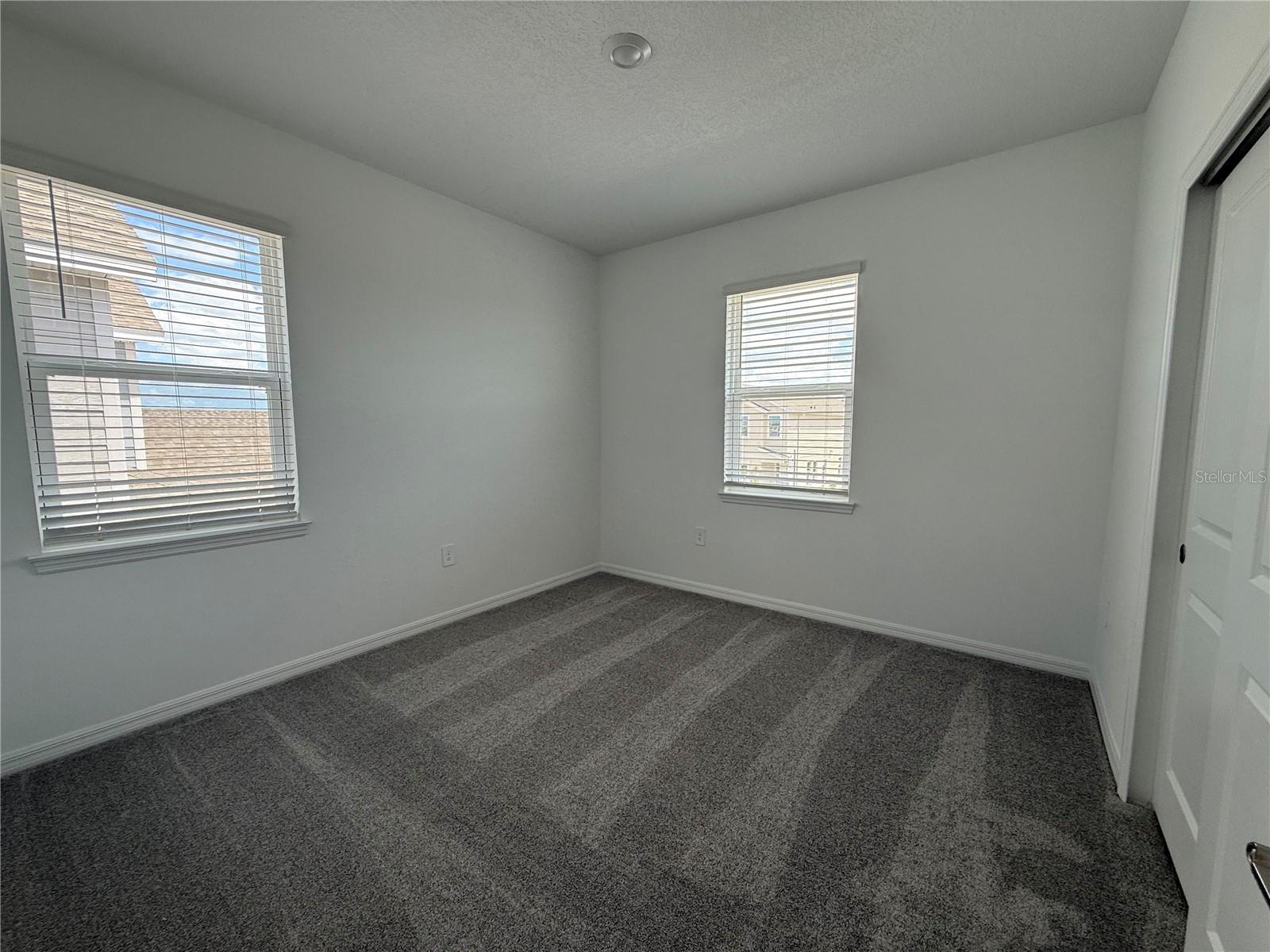 Image 15 of 19 For 5262 Kildare Place