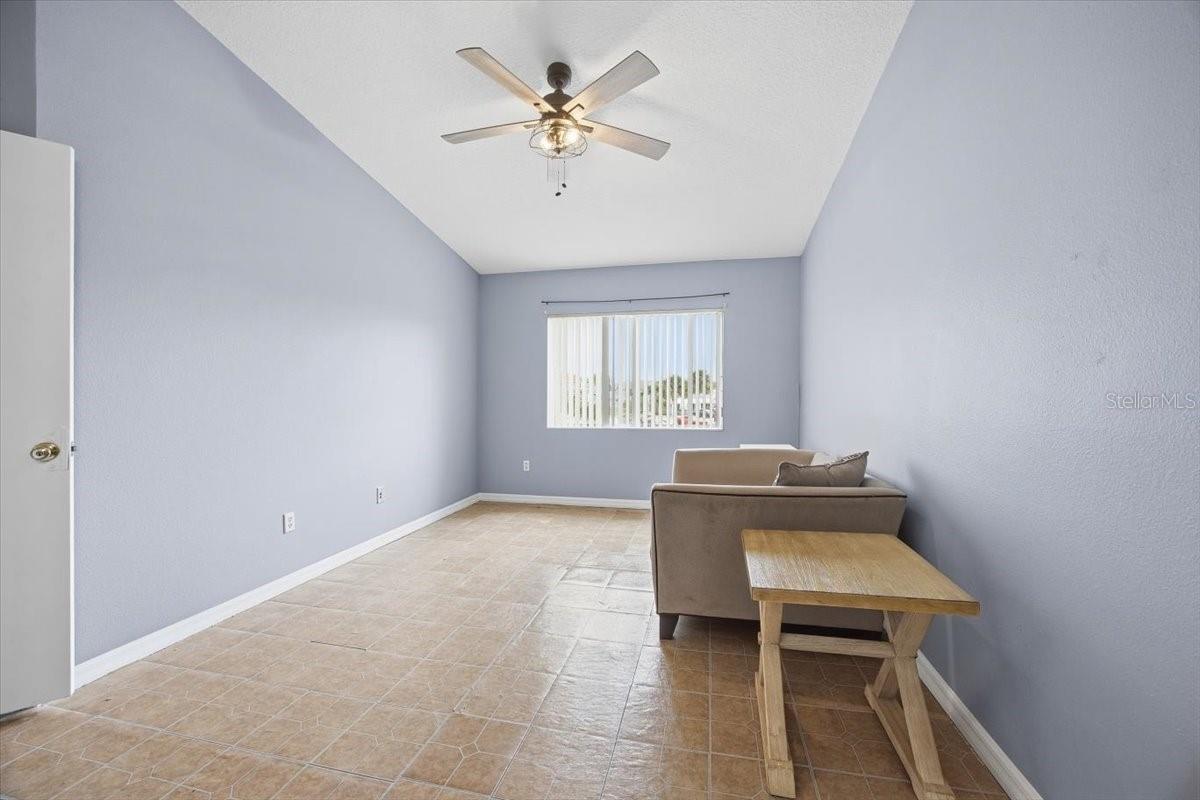 Image 26 of 51 For 135 Orchid Drive