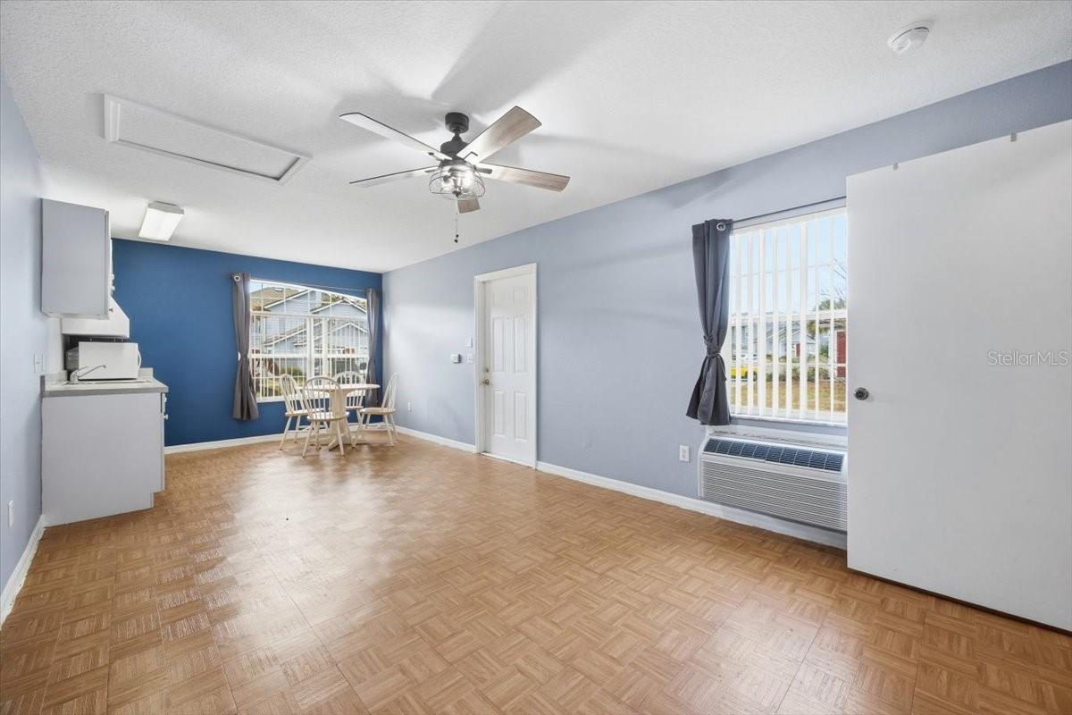 Image 7 of 51 For 135 Orchid Drive