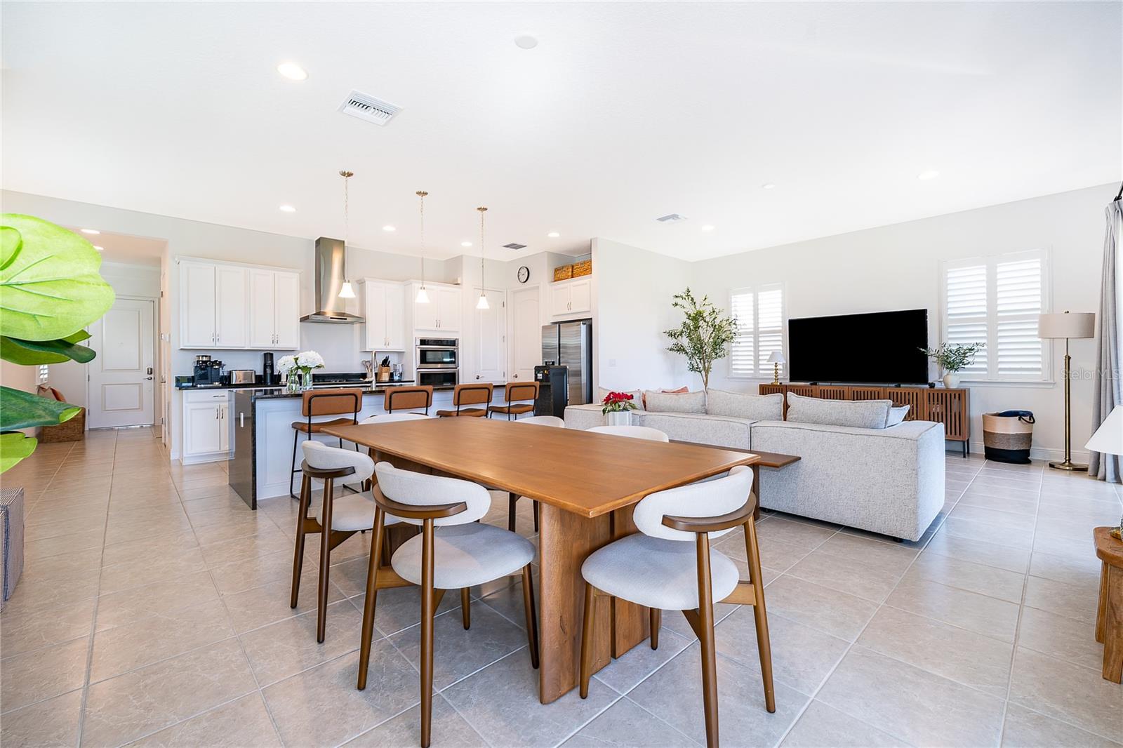 Image 11 of 39 For 8124 Mabury Lane