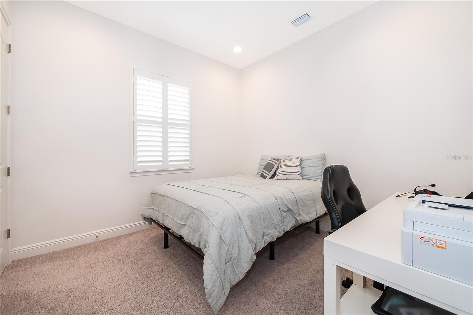 Image 22 of 39 For 8124 Mabury Lane