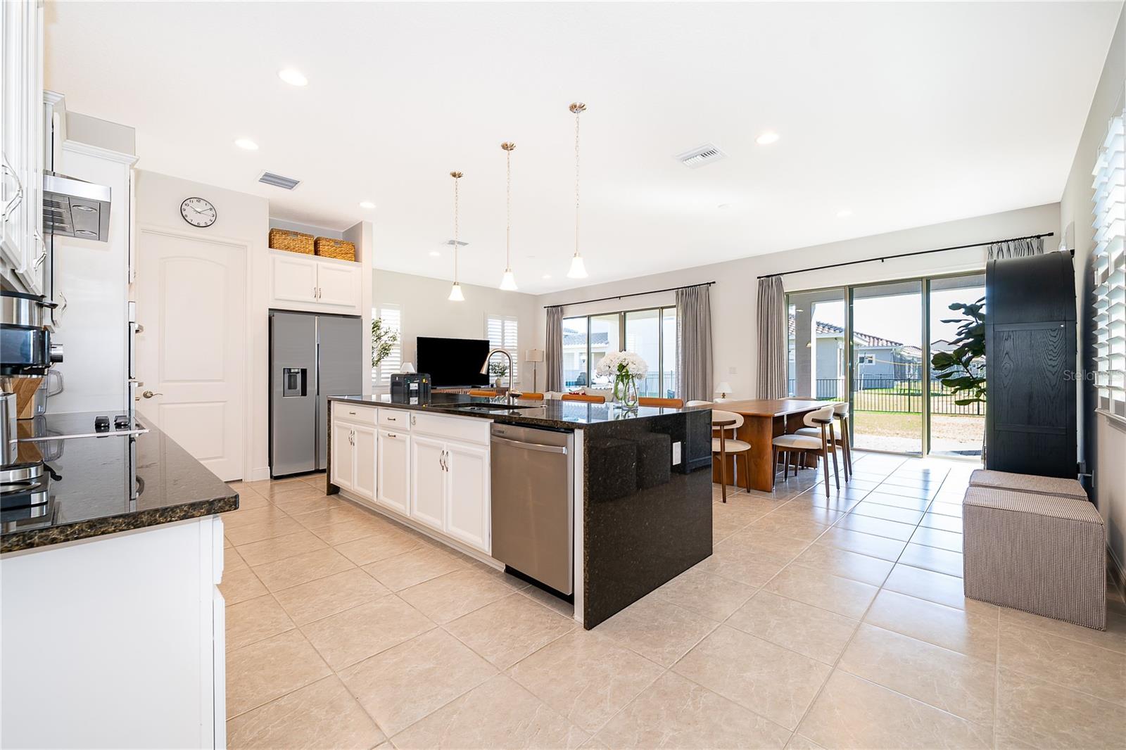 Image 9 of 39 For 8124 Mabury Lane