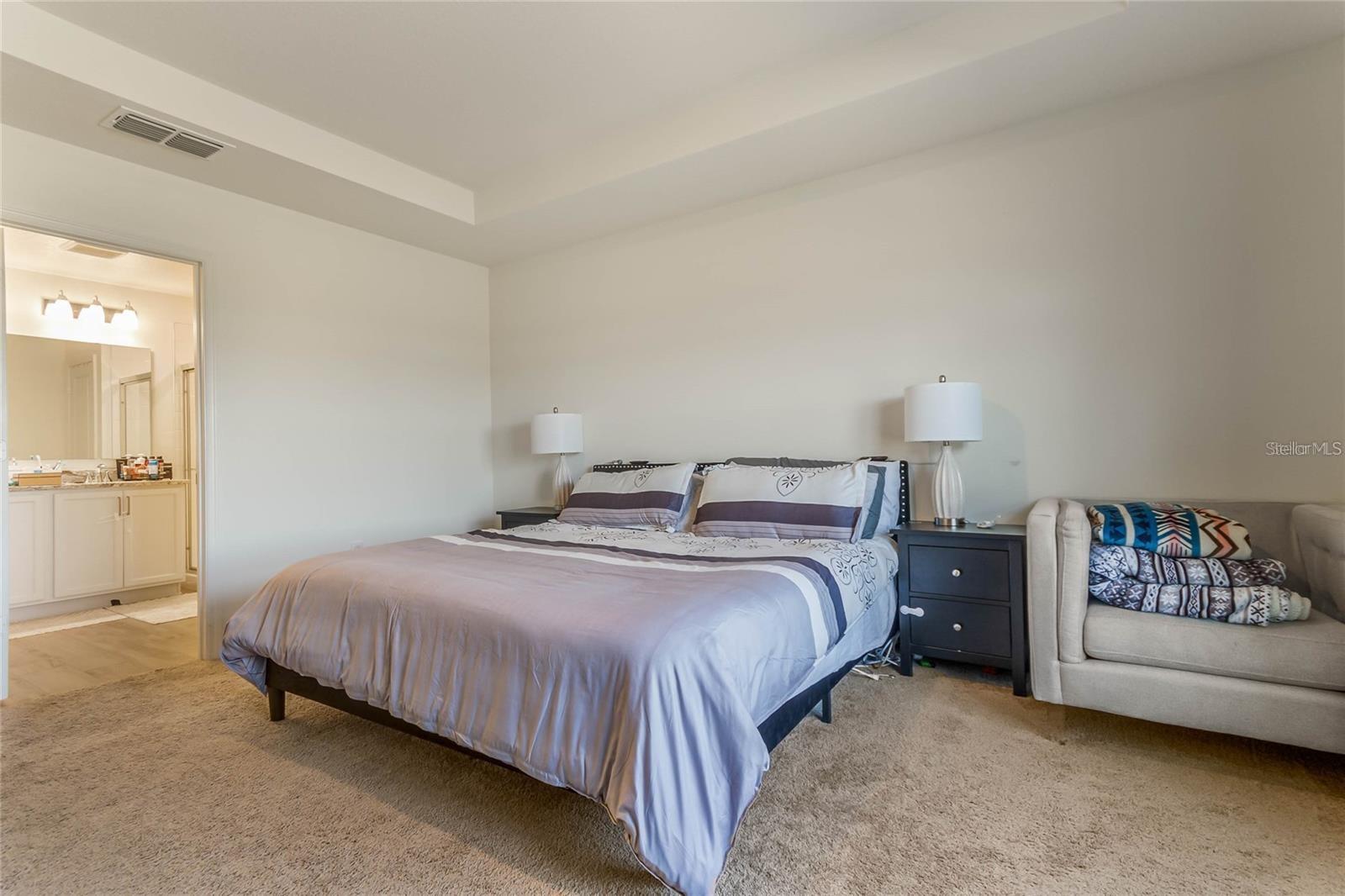 Image 18 of 28 For 495 Overpool Avenue