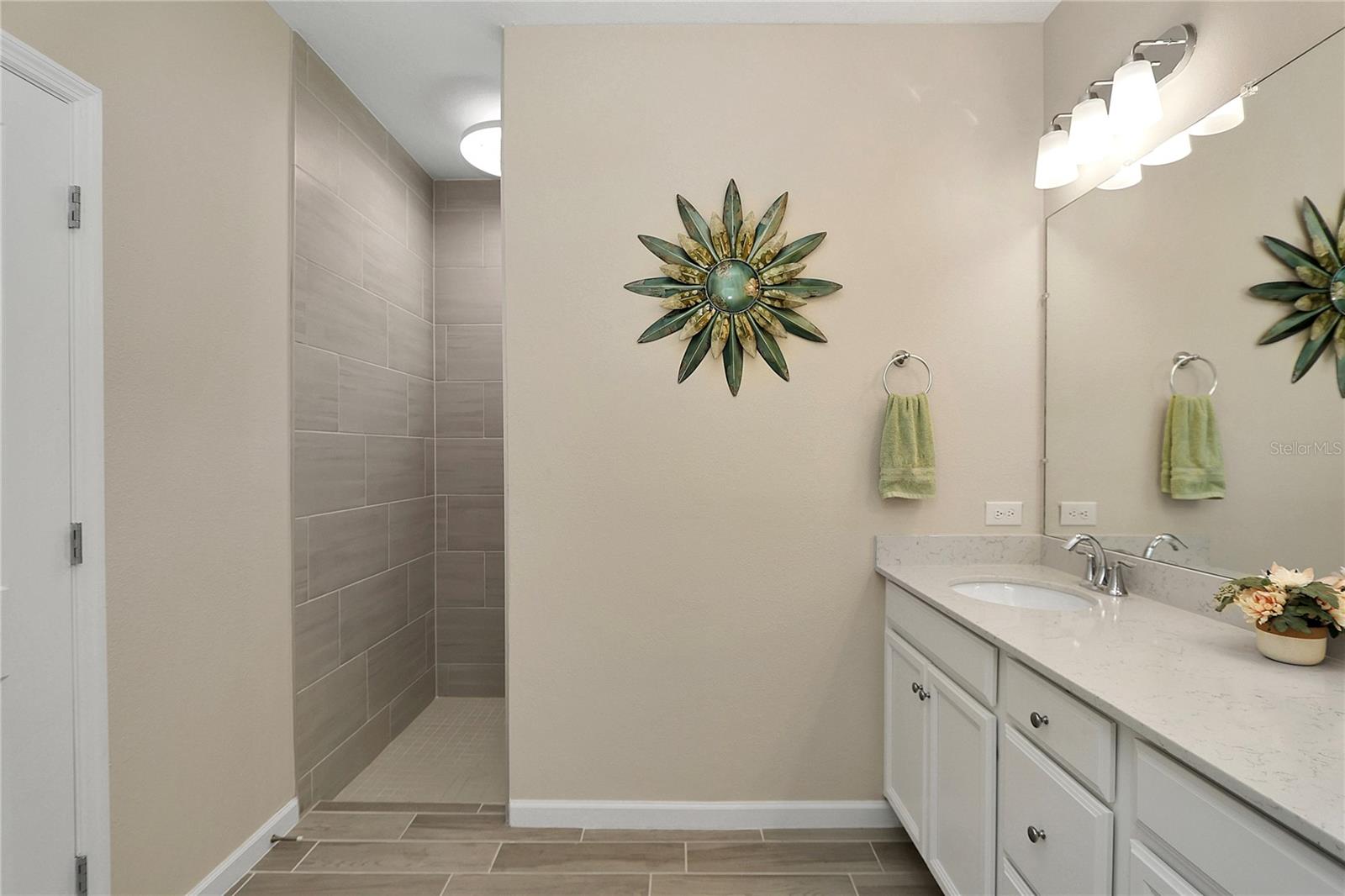 Image 34 of 42 For 7934 74th Loop