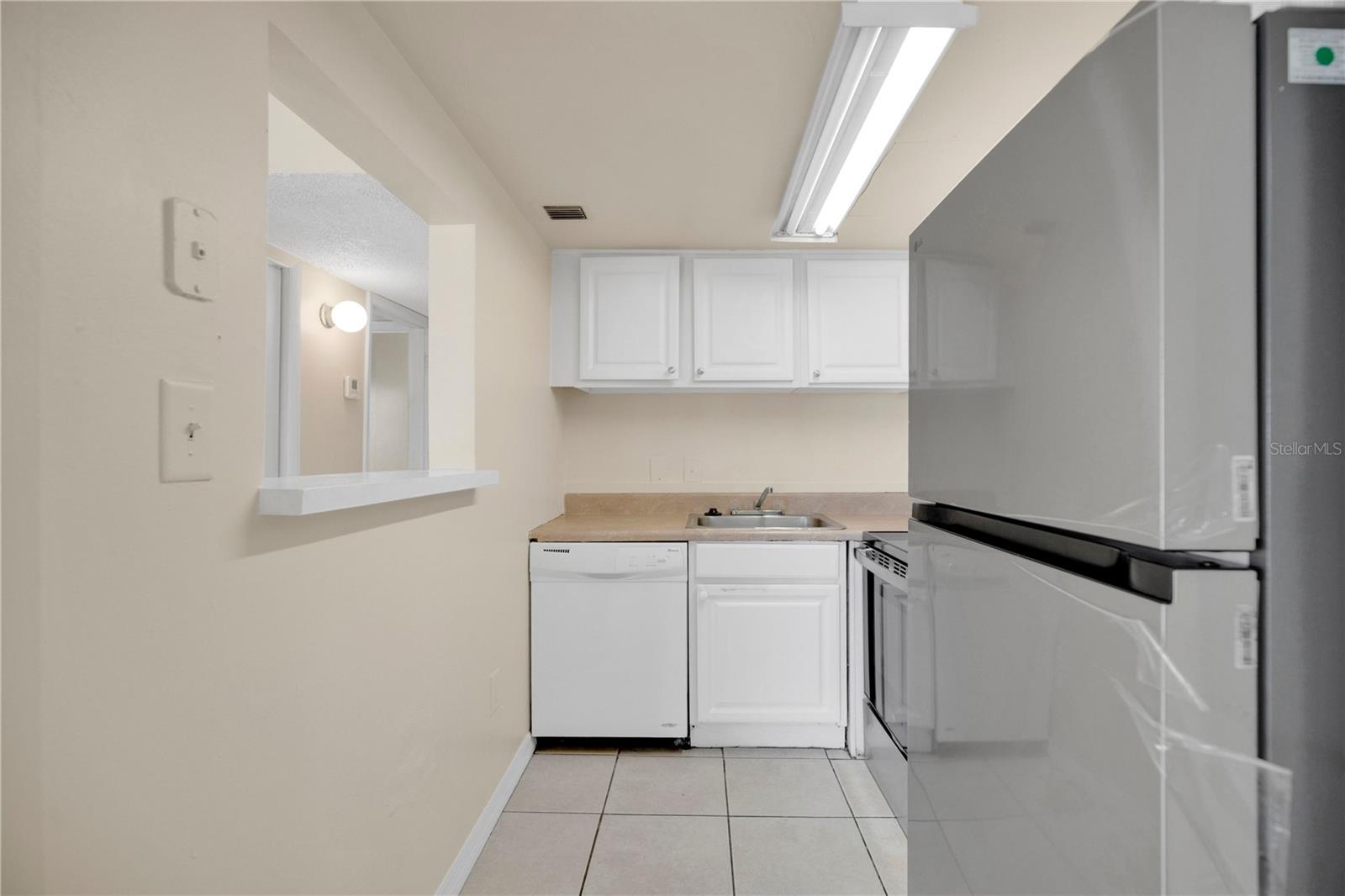 Image 10 of 28 For 2507 Alafaya Trail 10