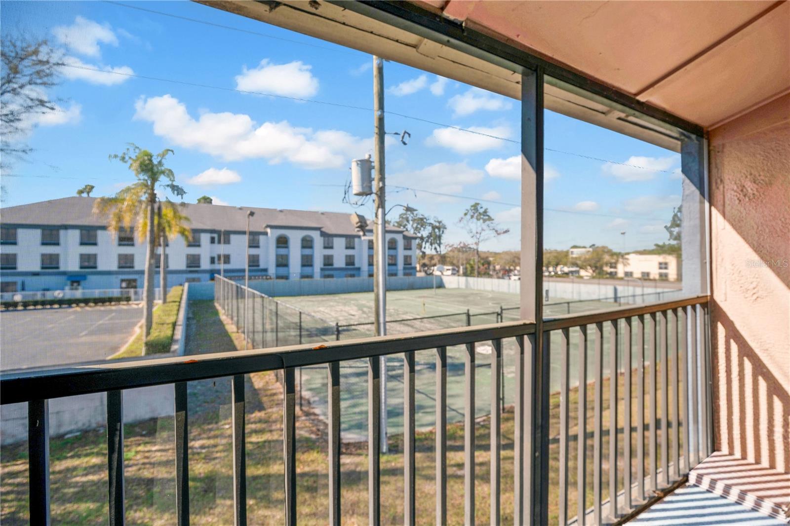 Image 12 of 28 For 2507 Alafaya Trail 10