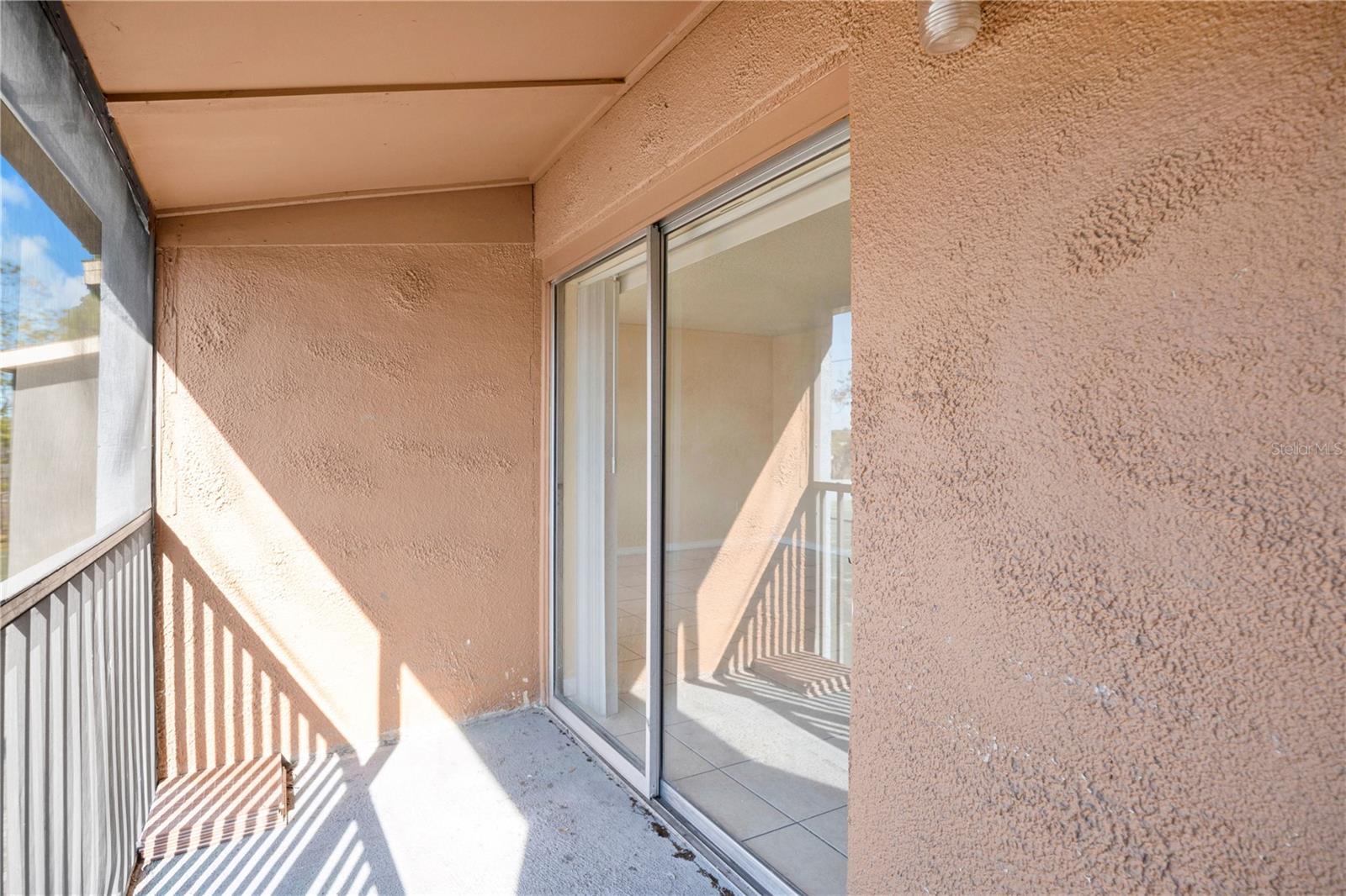 Image 13 of 28 For 2507 Alafaya Trail 10