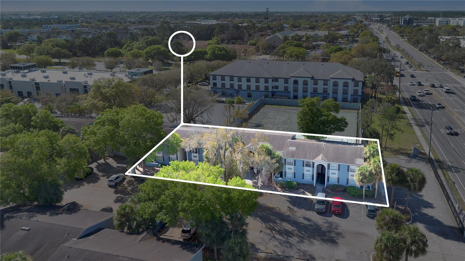 Image 2 of 28 For 2507 Alafaya Trail 10