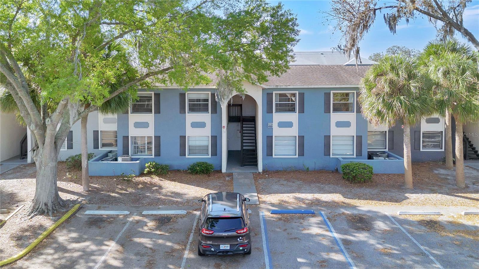 Image 21 of 28 For 2507 Alafaya Trail 10