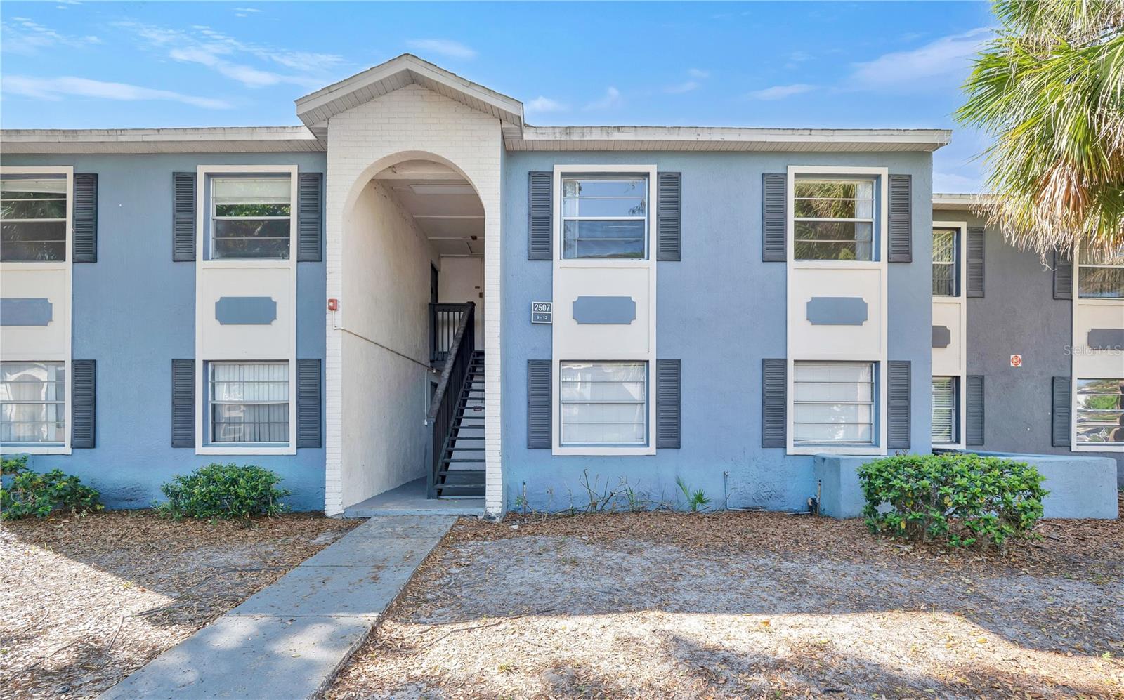 Image 3 of 28 For 2507 Alafaya Trail 10