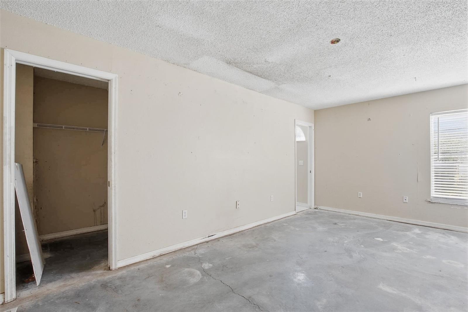 Image 15 of 30 For 4205 Tall Oak Lane