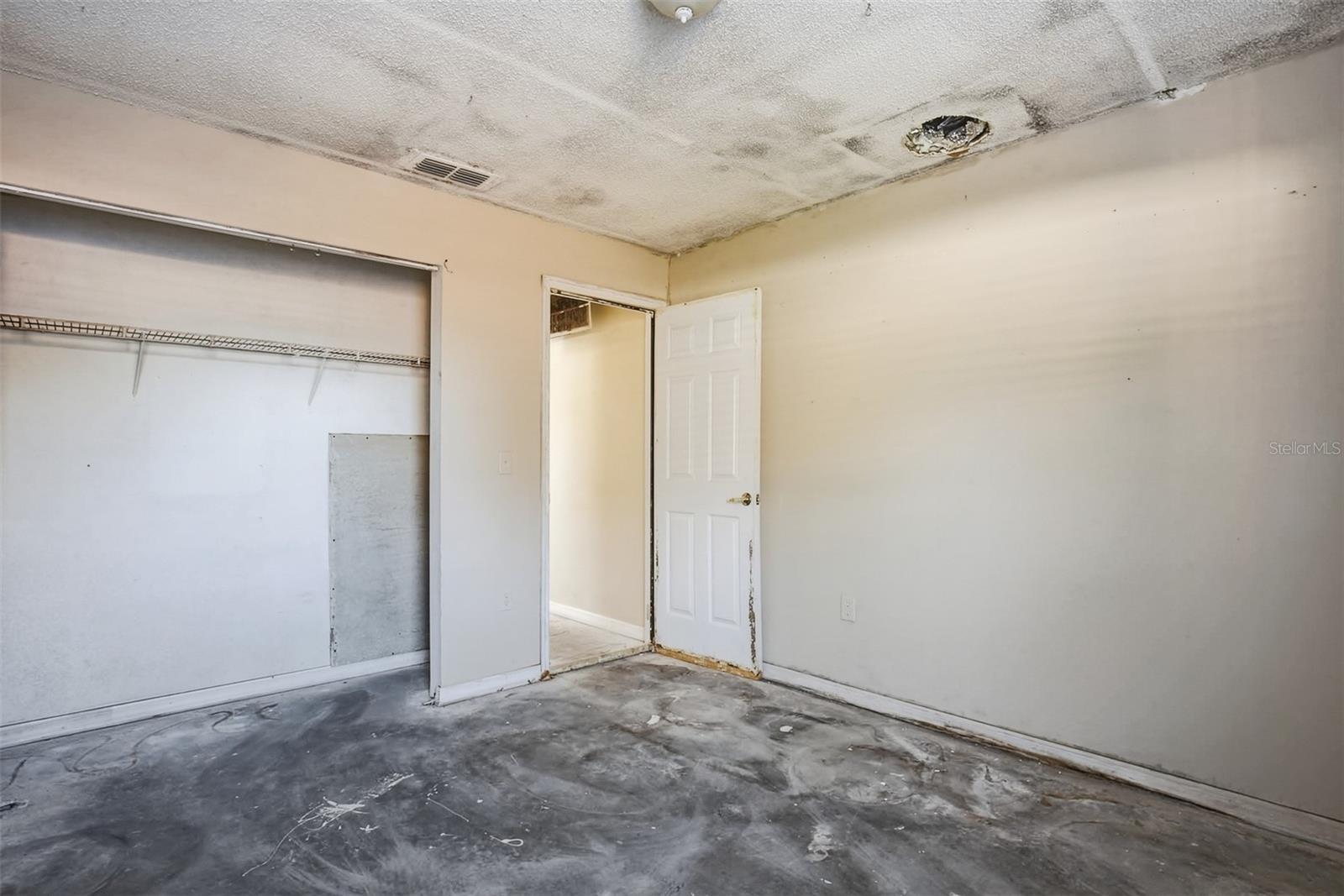 Image 26 of 30 For 4205 Tall Oak Lane