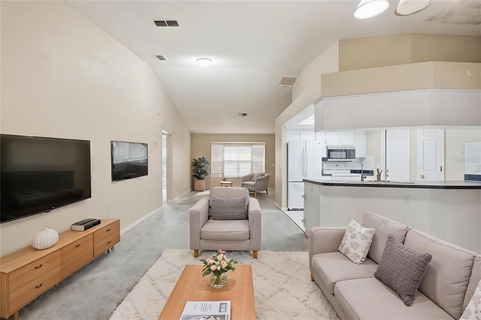 Image 3 of 30 For 4205 Tall Oak Lane