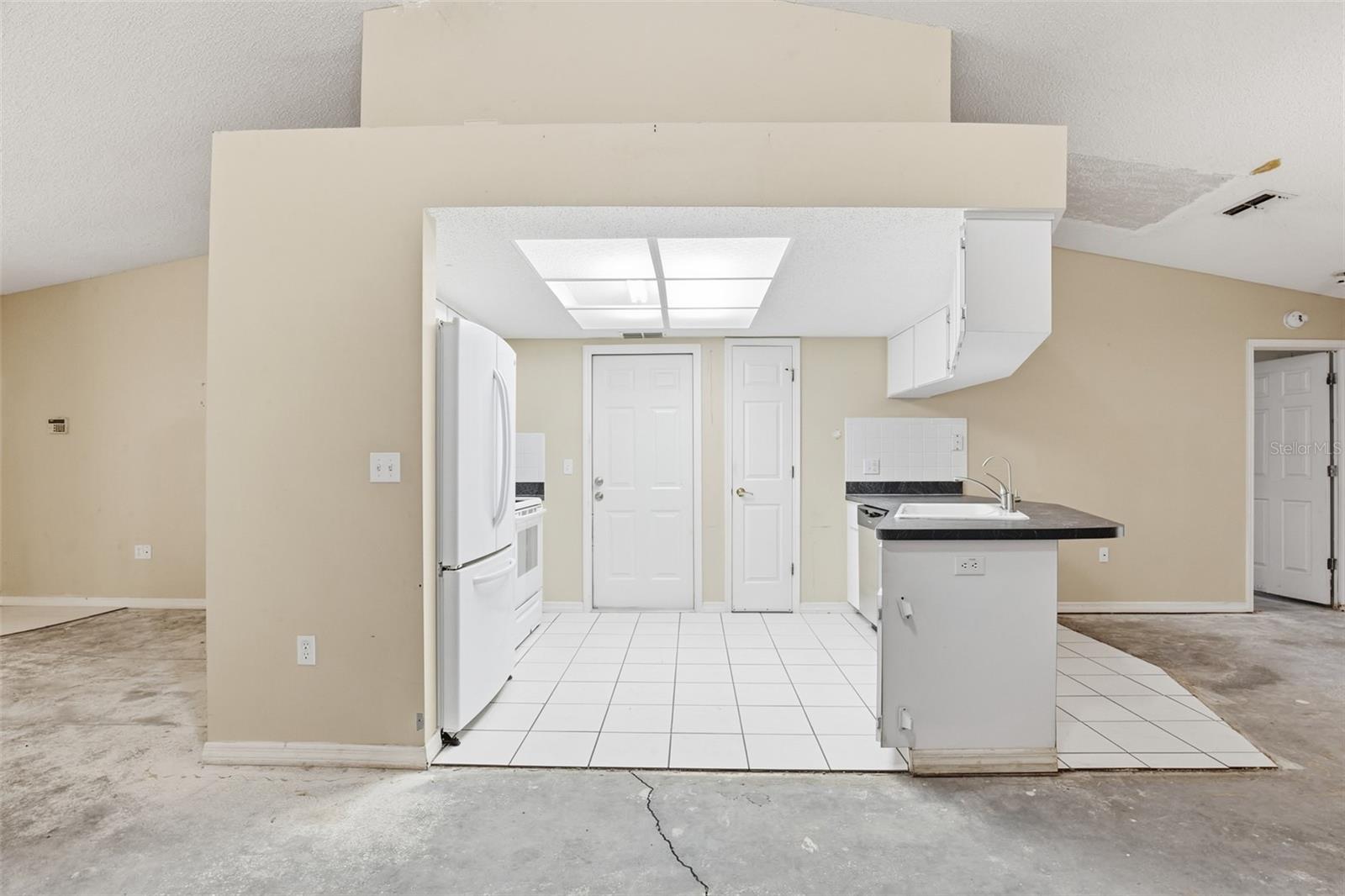 Image 9 of 30 For 4205 Tall Oak Lane