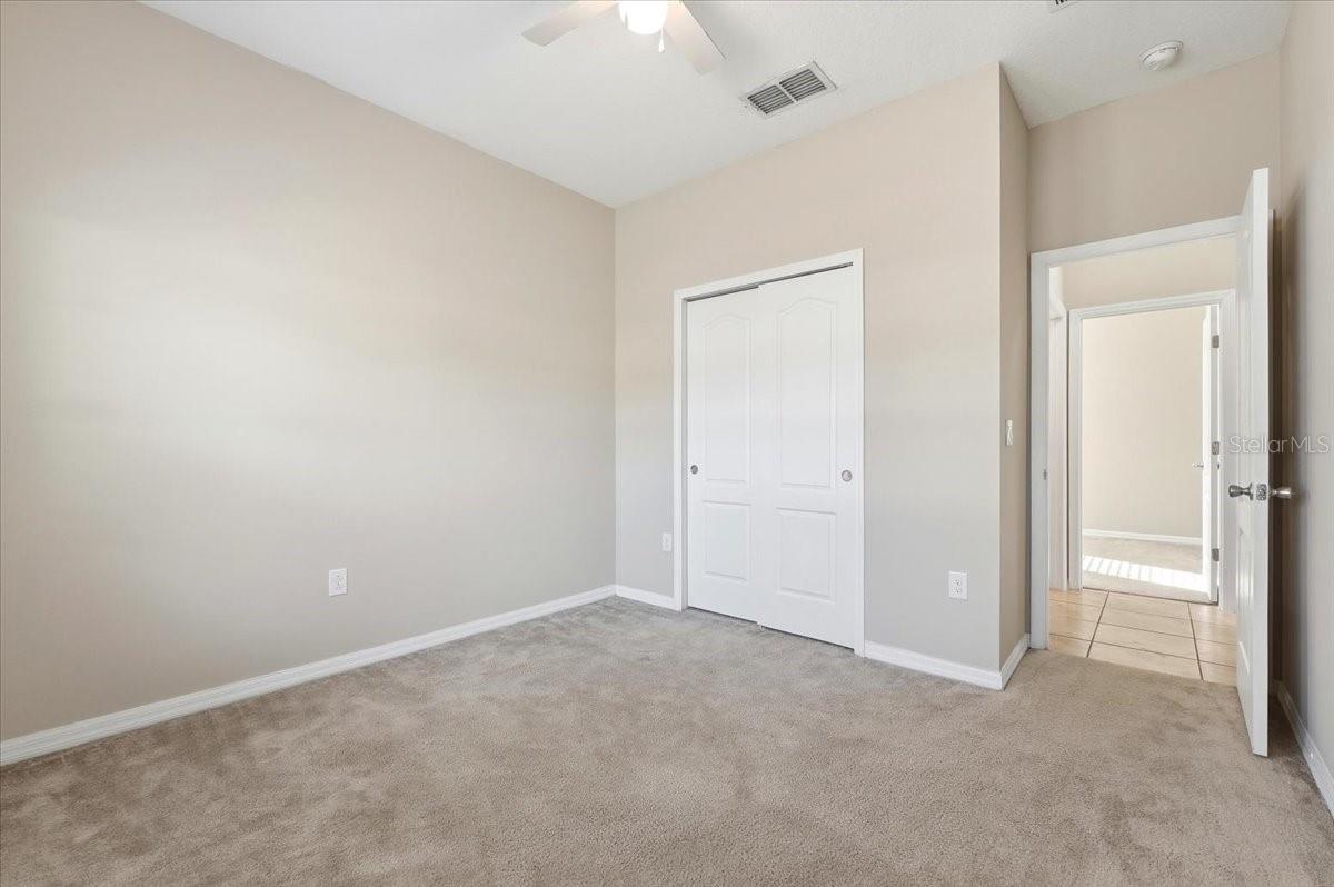 Image 16 of 42 For 215 Lakeshore Drive