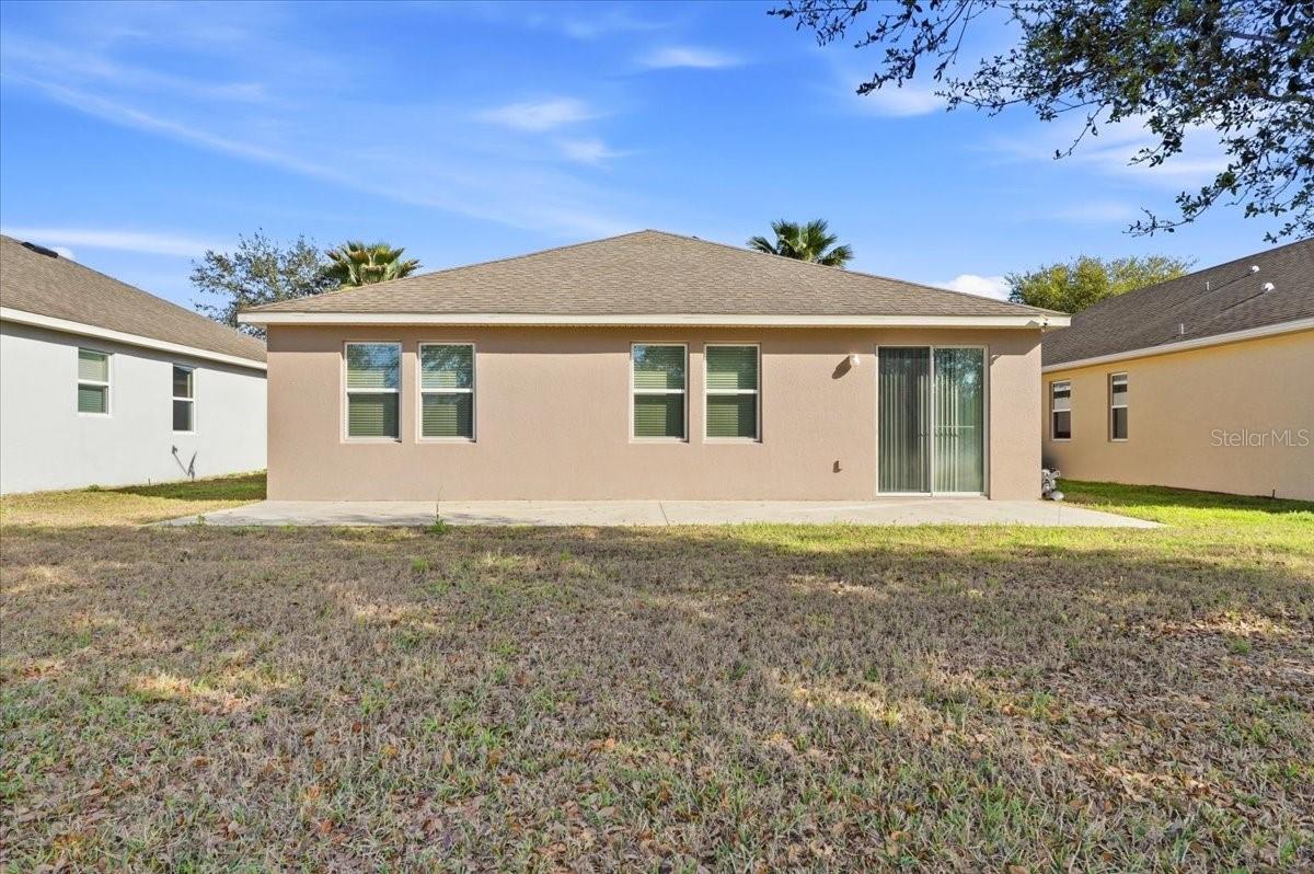 Image 28 of 42 For 215 Lakeshore Drive