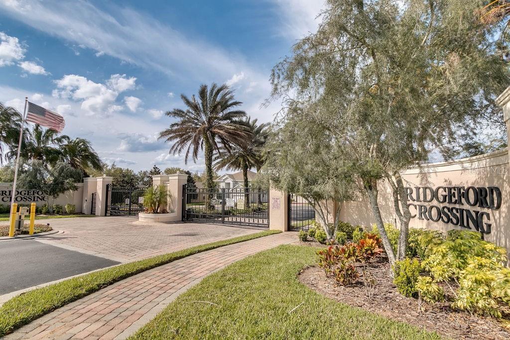 Image 32 of 42 For 215 Lakeshore Drive