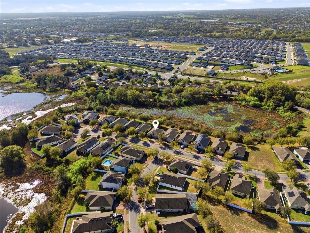 Image 35 of 42 For 215 Lakeshore Drive