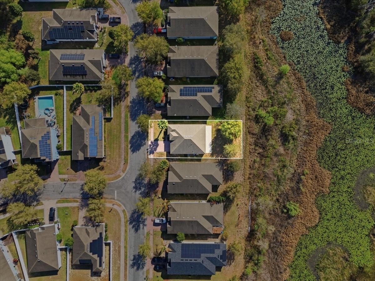 Image 36 of 42 For 215 Lakeshore Drive