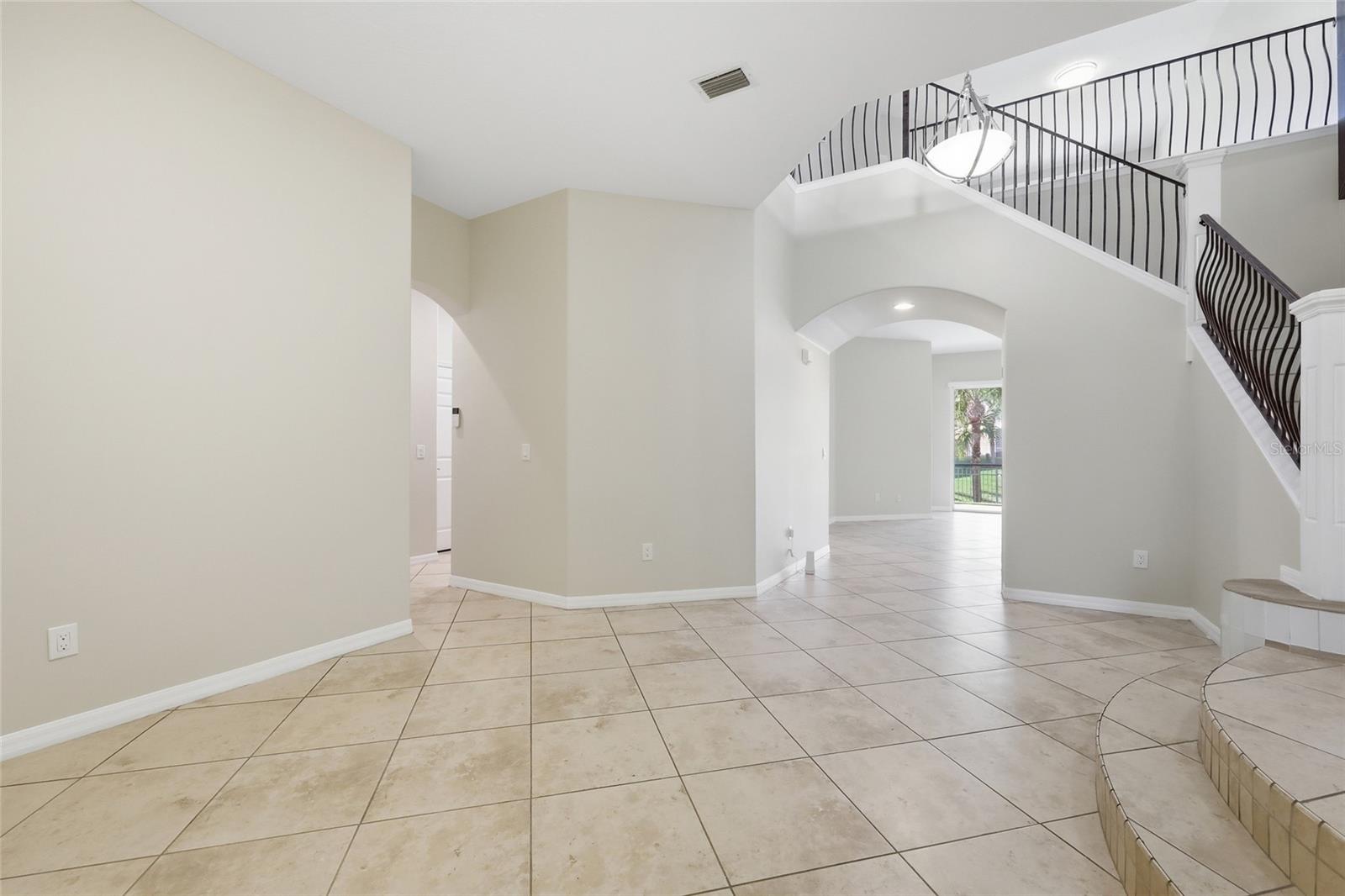 Image 25 of 50 For 8718 The Esplanade  14