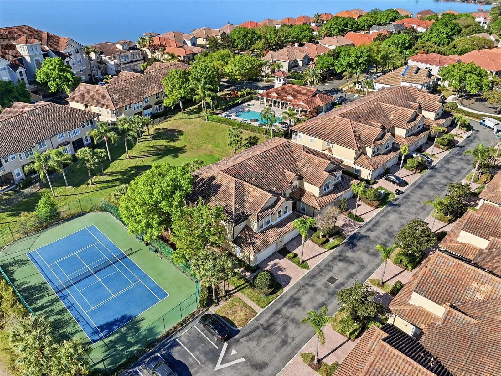 Image 4 of 50 For 8718 The Esplanade  14