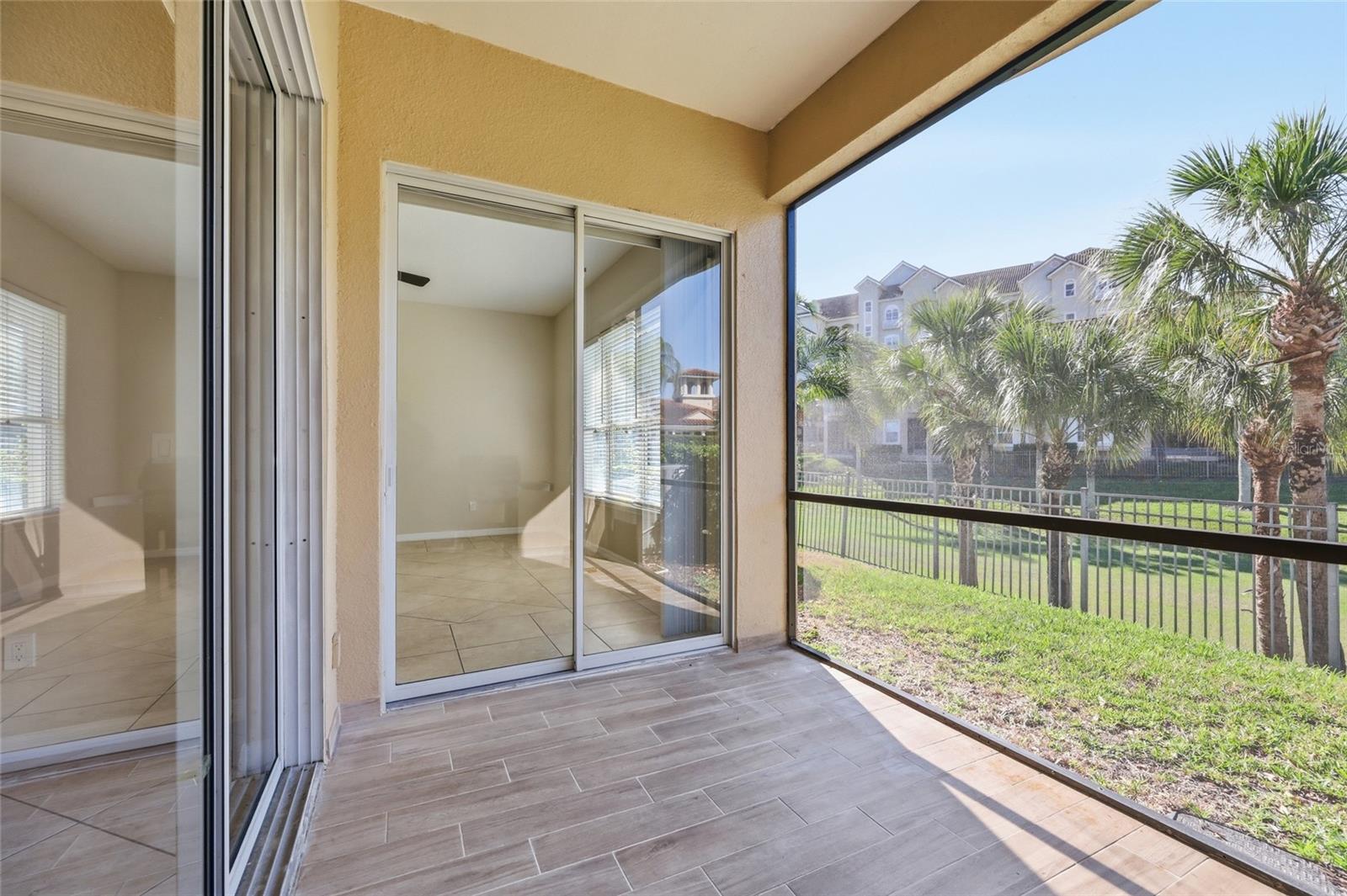 Image 48 of 50 For 8718 The Esplanade  14