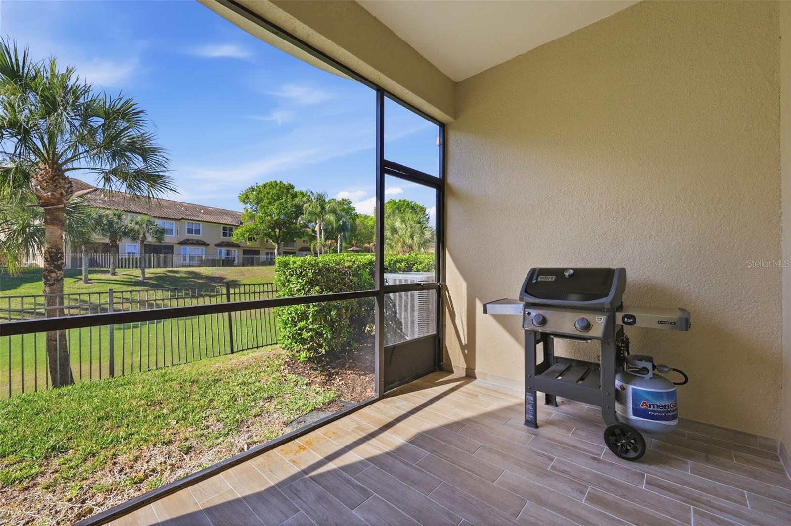 Image 49 of 50 For 8718 The Esplanade  14