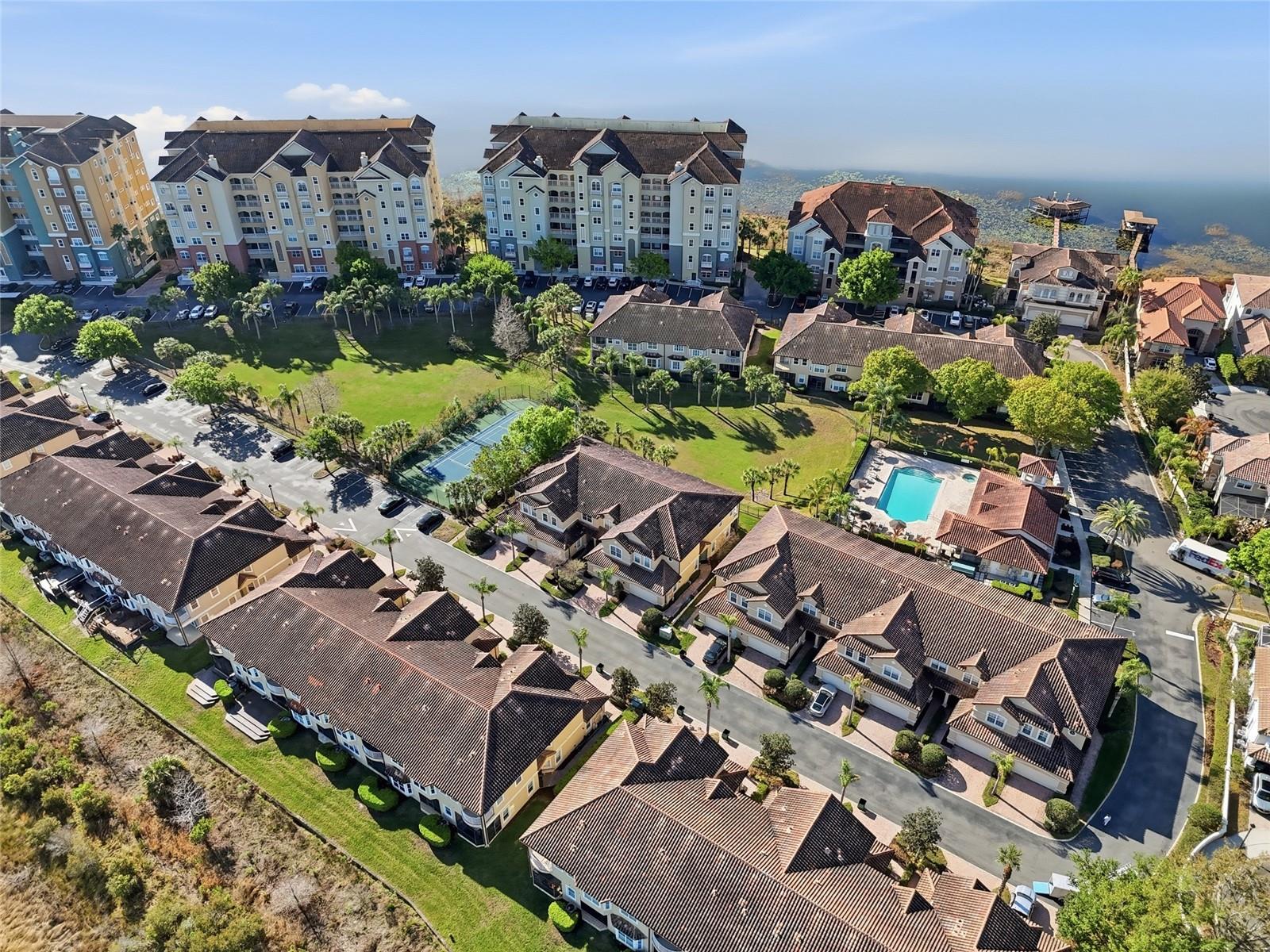 Image 6 of 50 For 8718 The Esplanade  14