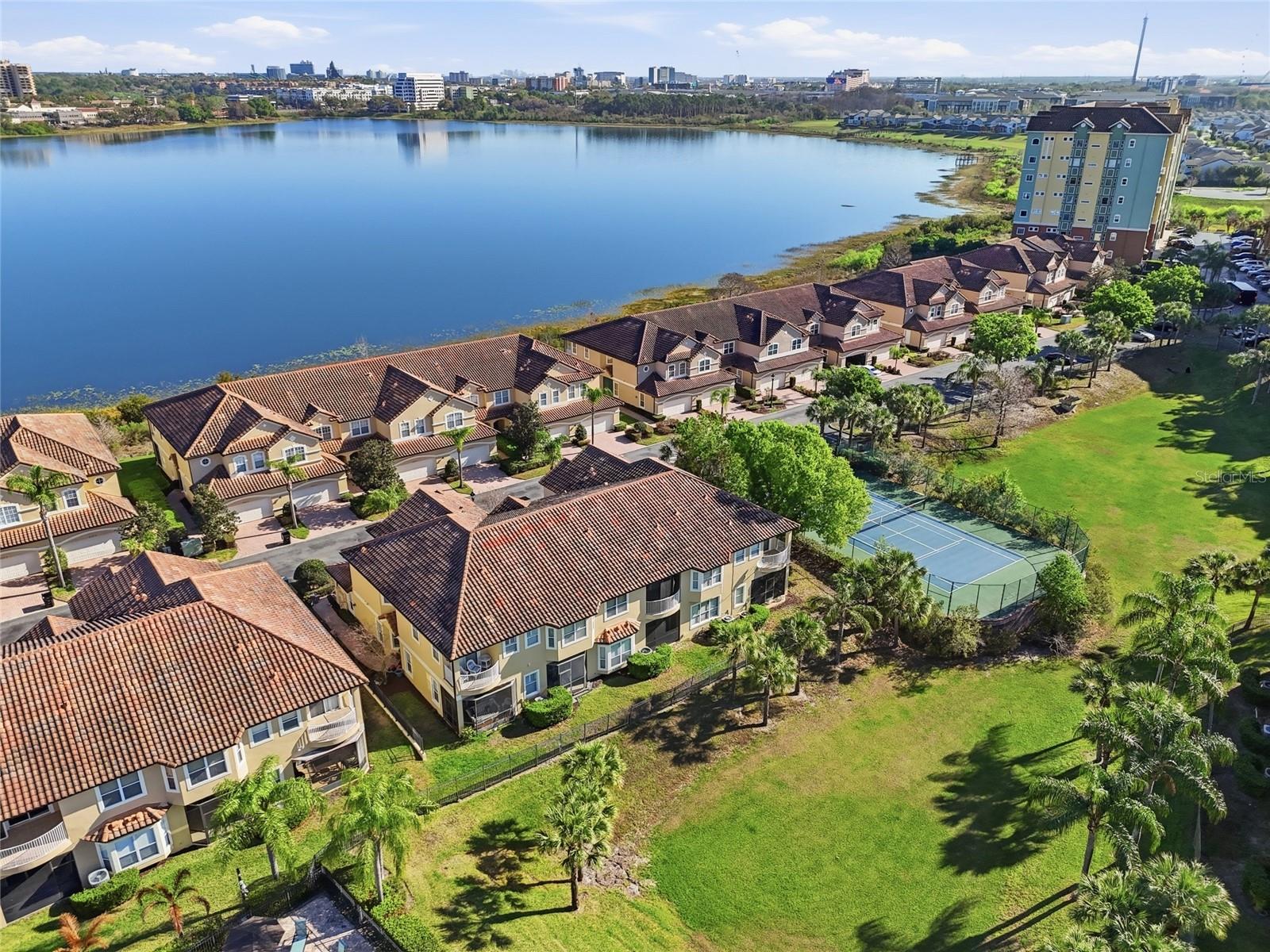 Image 8 of 50 For 8718 The Esplanade  14