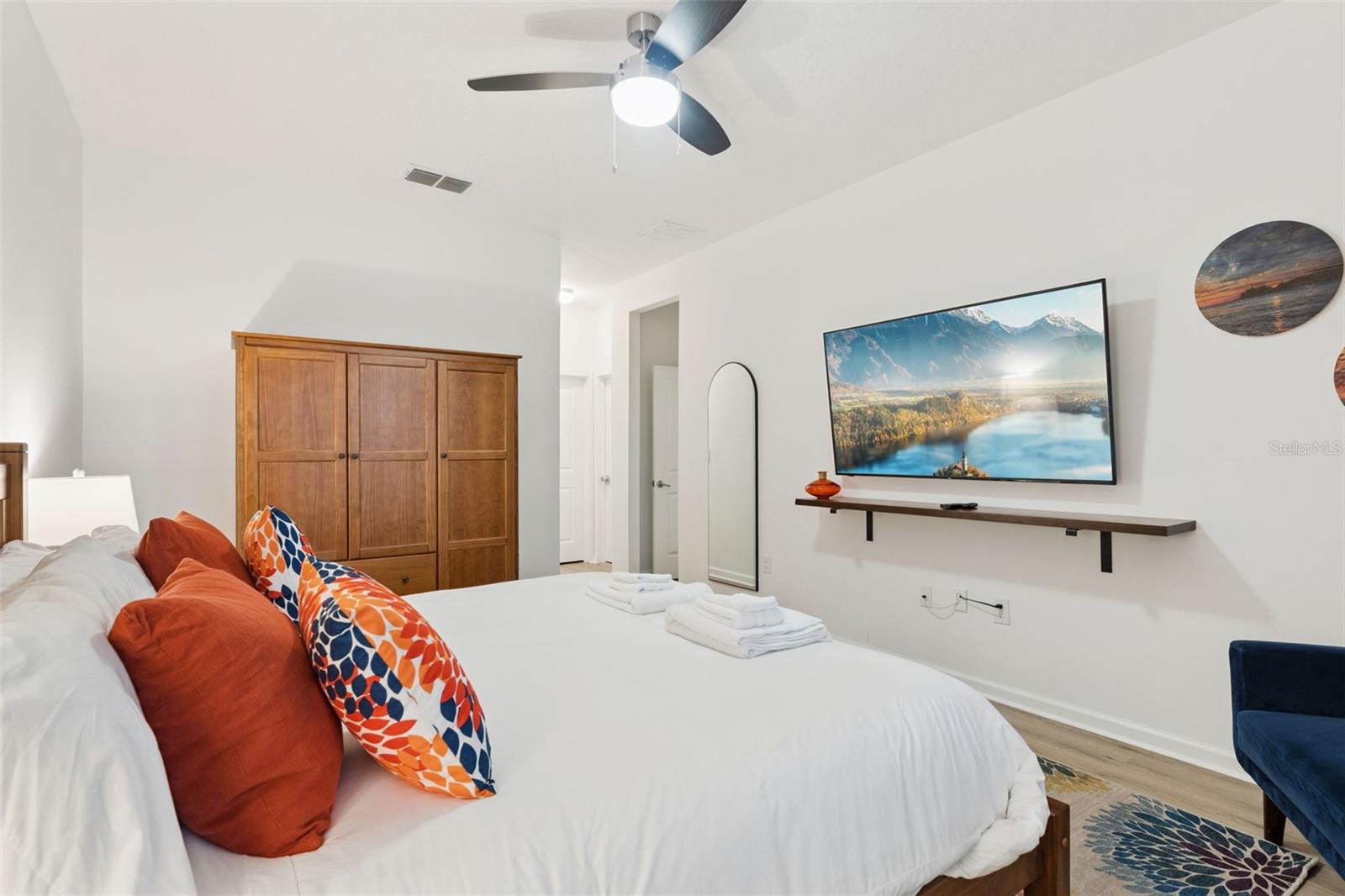 Image 21 of 71 For 2614 Calistoga Avenue