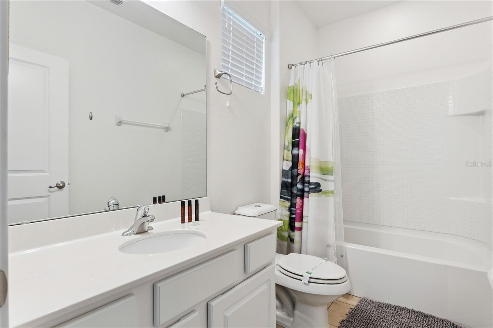 Image 28 of 71 For 2614 Calistoga Avenue