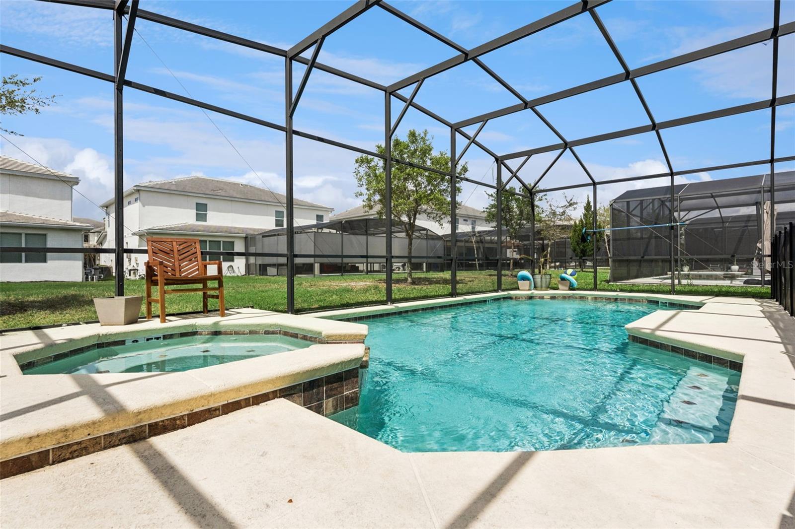 Image 37 of 71 For 2614 Calistoga Avenue