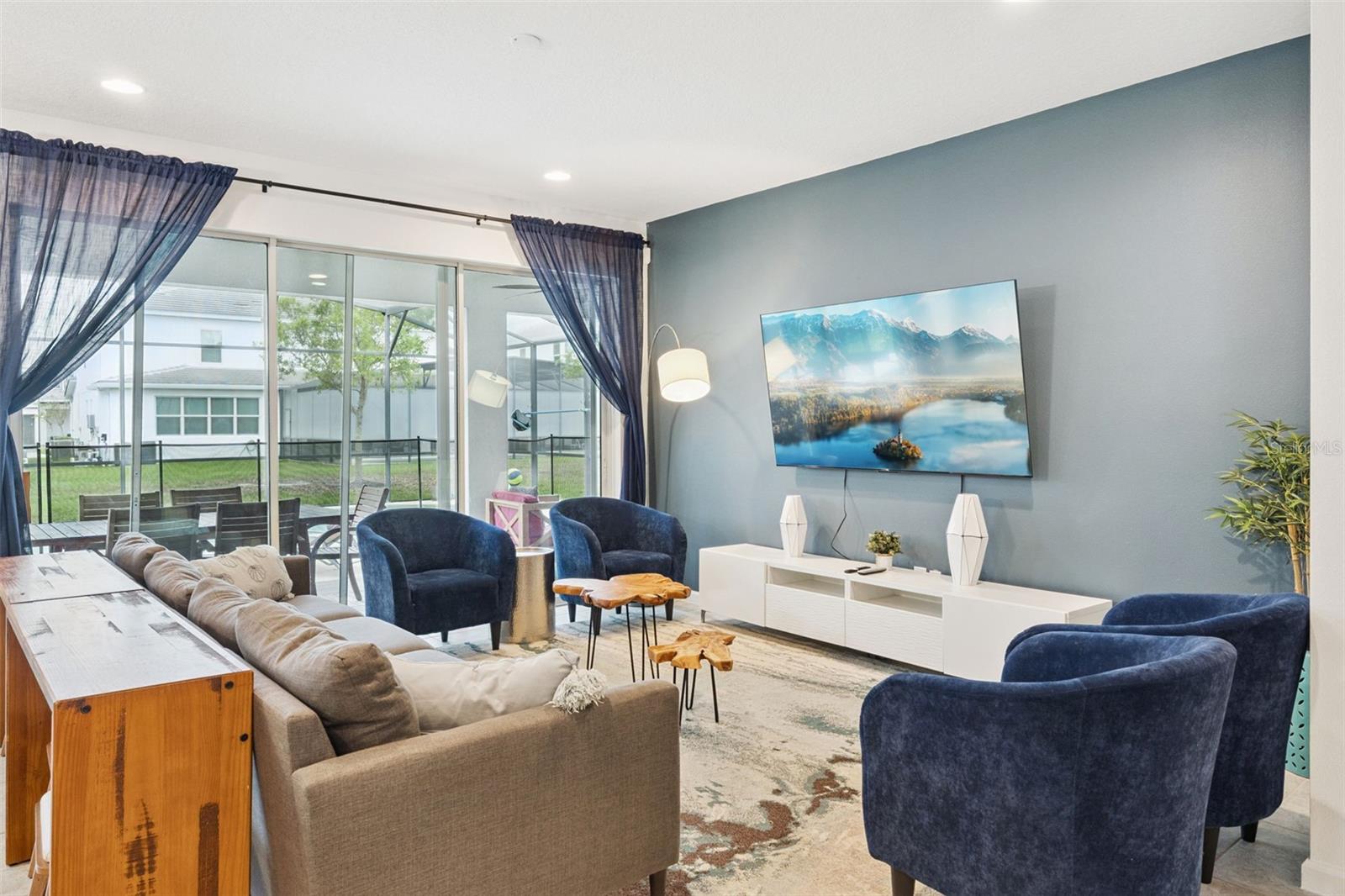 Image 7 of 71 For 2614 Calistoga Avenue