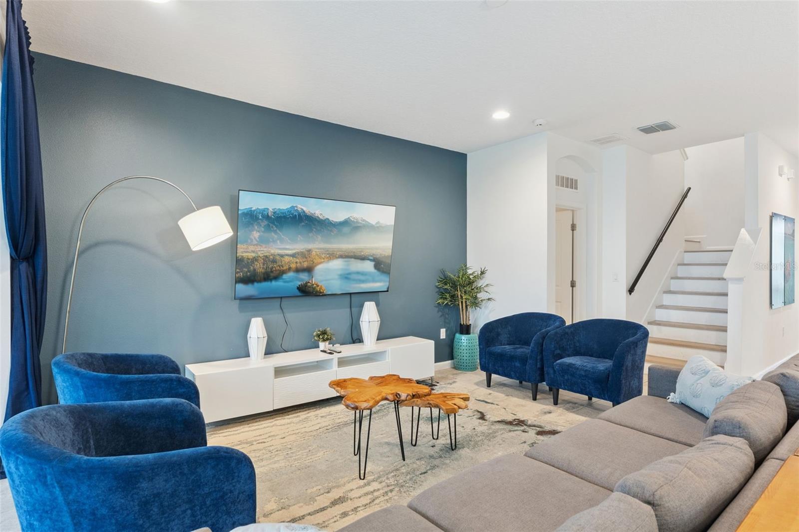 Image 8 of 71 For 2614 Calistoga Avenue