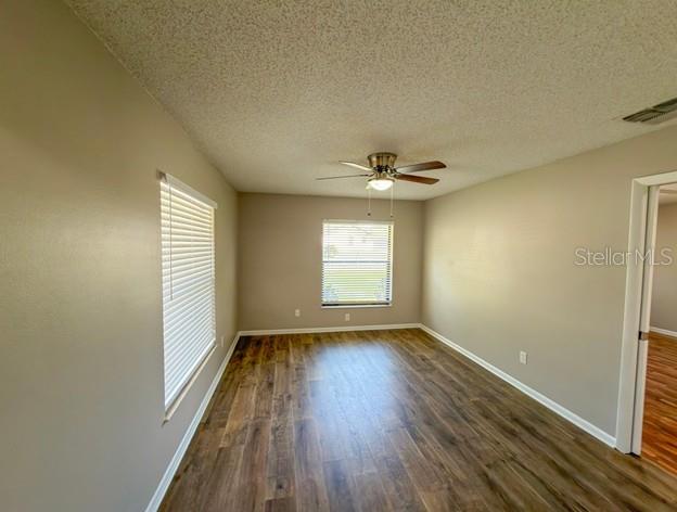 Image 11 of 34 For 107 Pineapple Court