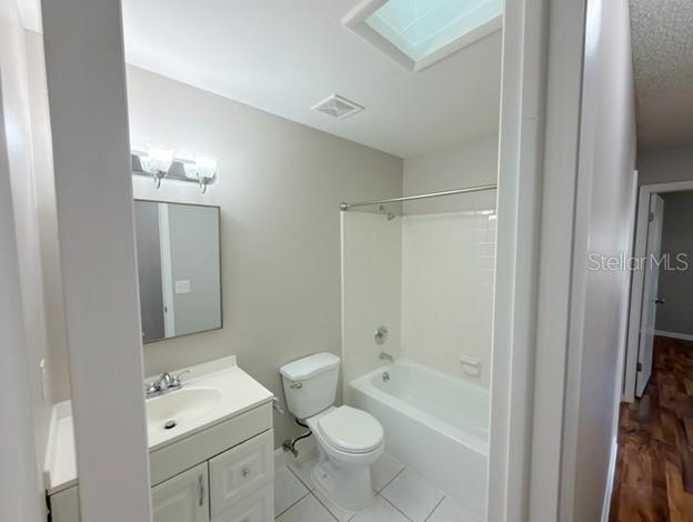 Image 17 of 34 For 107 Pineapple Court