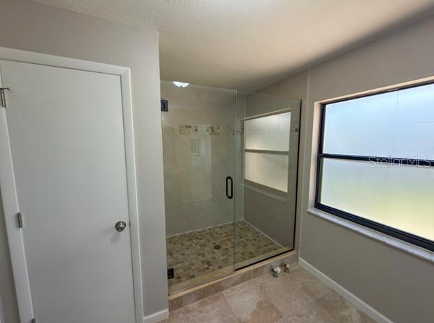 Image 21 of 34 For 107 Pineapple Court