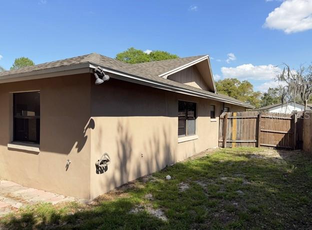 Image 28 of 34 For 107 Pineapple Court