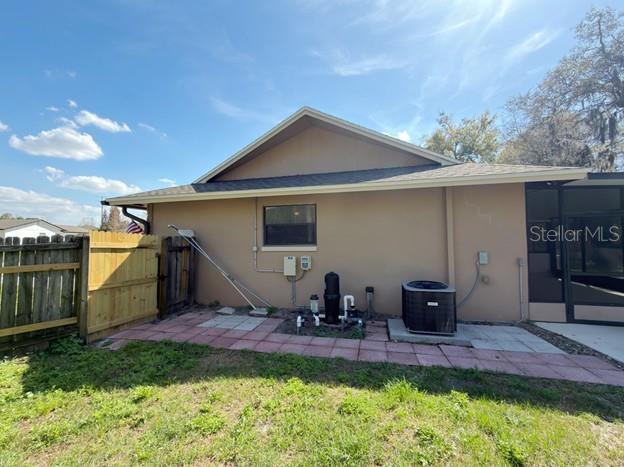 Image 33 of 34 For 107 Pineapple Court