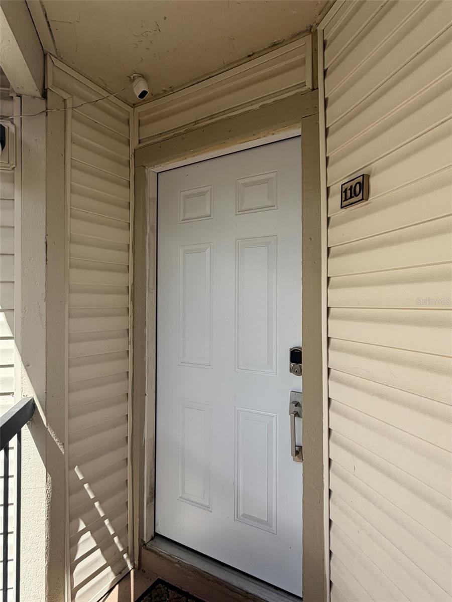 Image 3 of 13 For 1940 Lake Atriums Circle 110