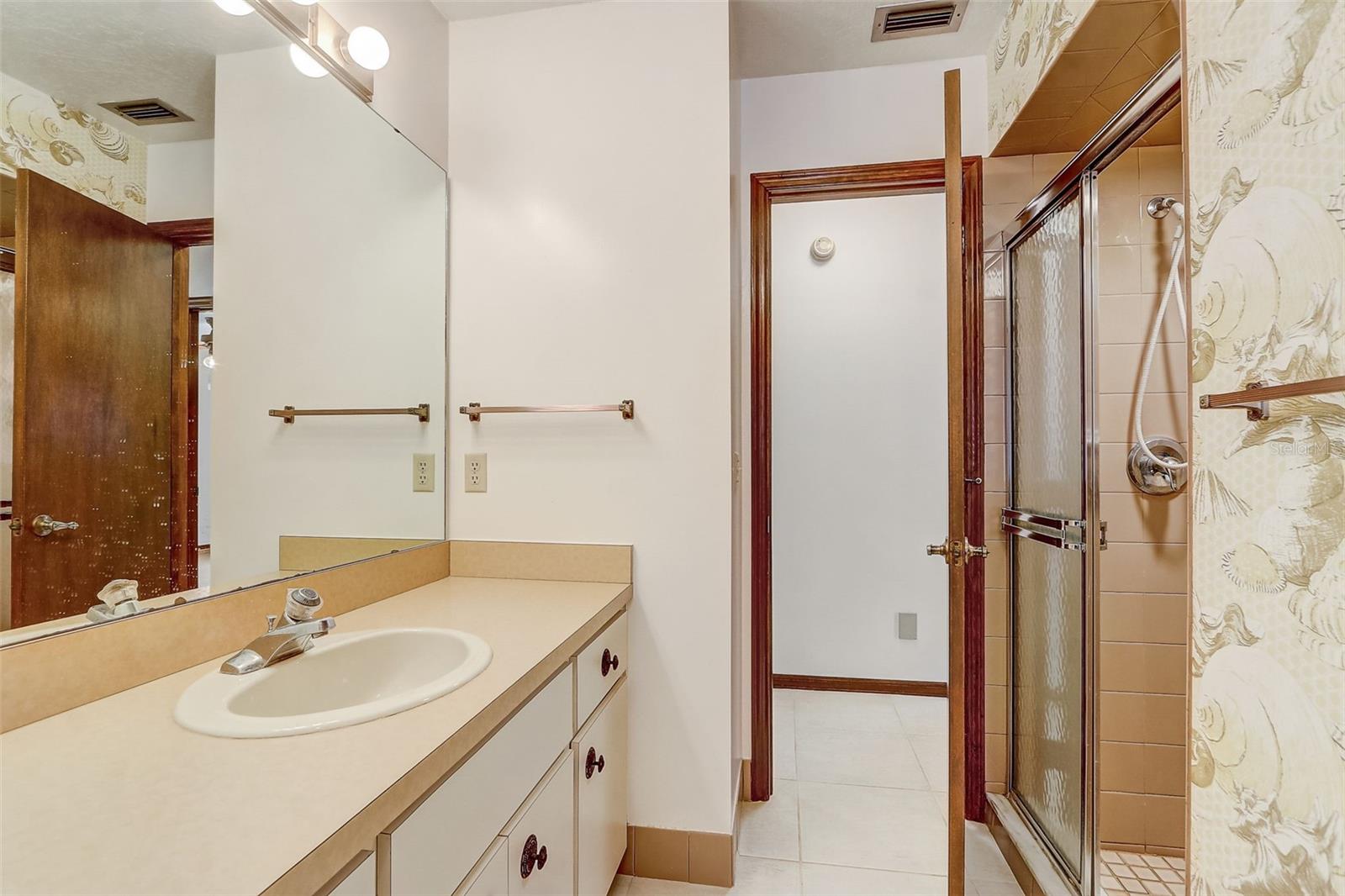 Image 26 of 36 For 1429 Mt Laurel Drive