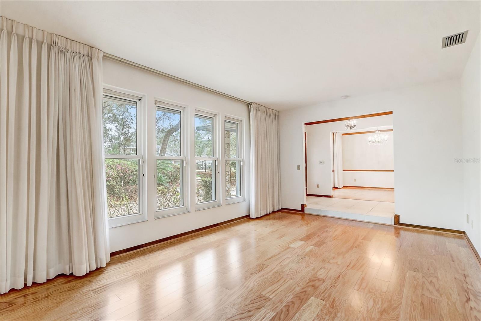 Image 6 of 36 For 1429 Mt Laurel Drive