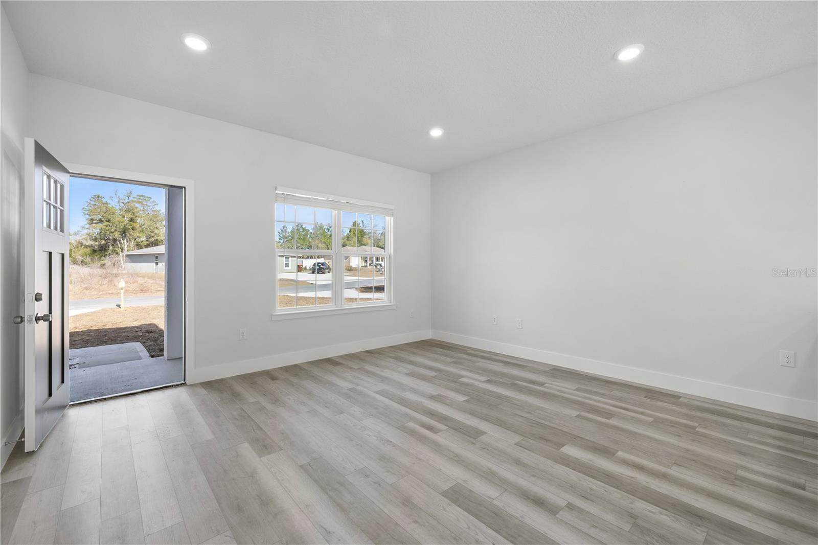 Image 24 of 37 For 16313 29th Court Road