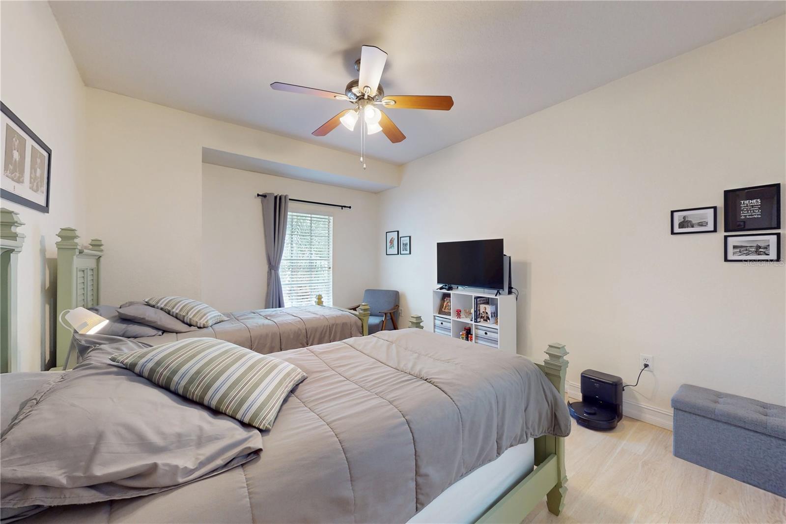 Image 19 of 30 For 2598 Robert Trent Jones Drive 1030